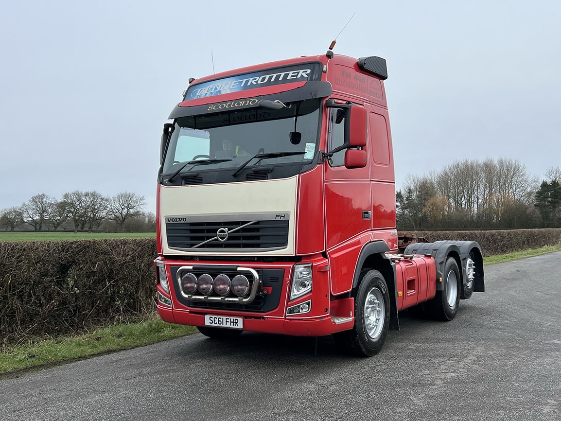 Volvo FH 13 460 6 X 2 Globetrotter Tractor