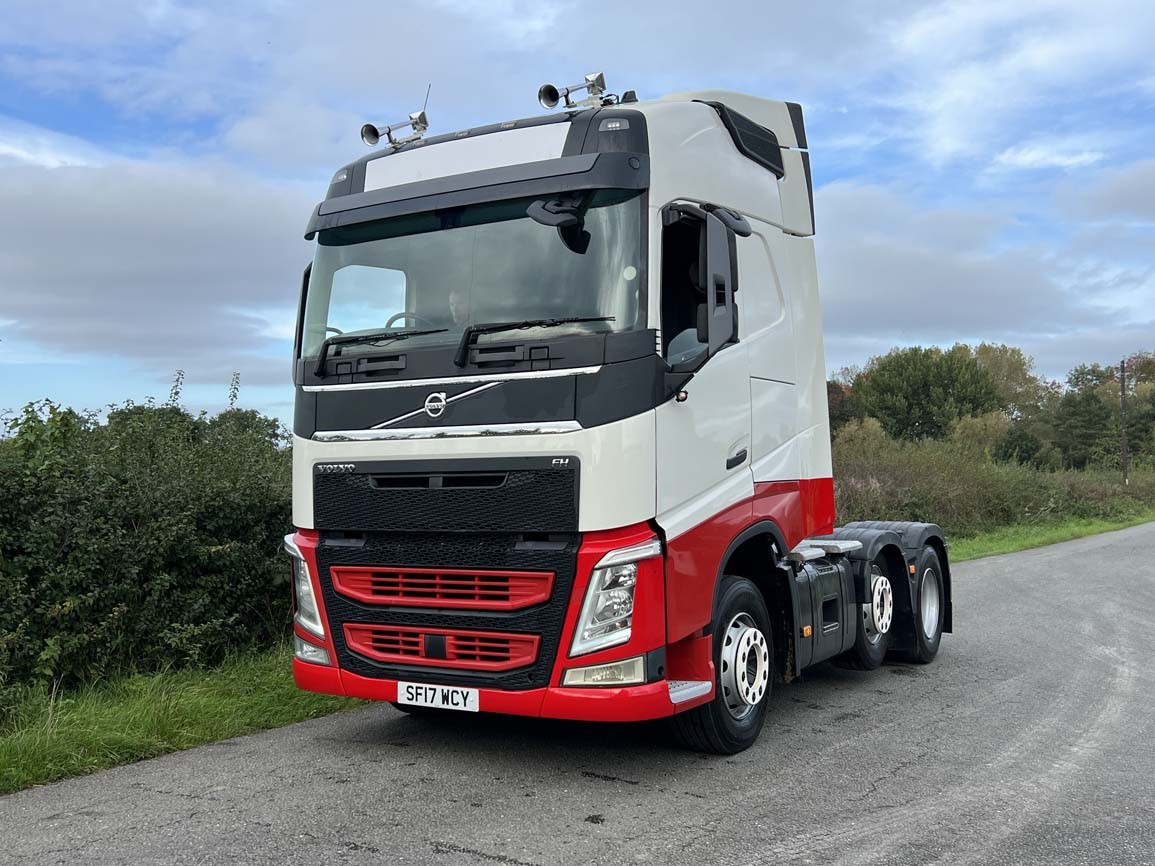 Volvo FH 13 460 6 X 2 Globetrotter Tractor