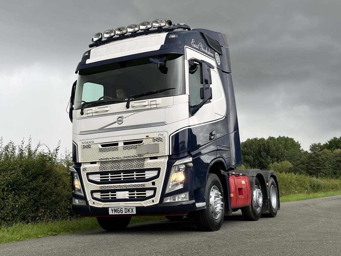 Volvo FH 500 Globetrotter 6 X 2 Tractor Unit